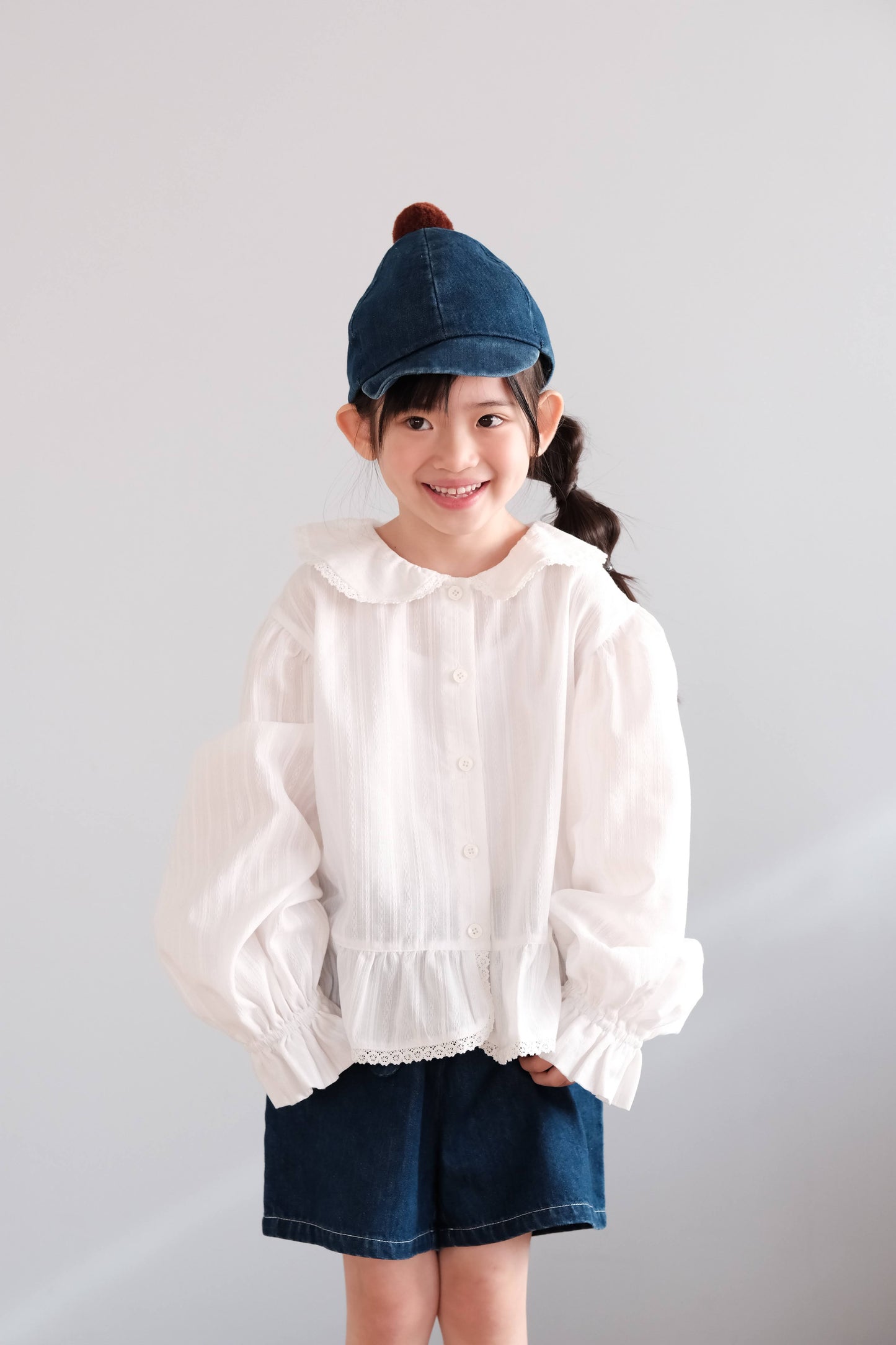 Doll collar shirt