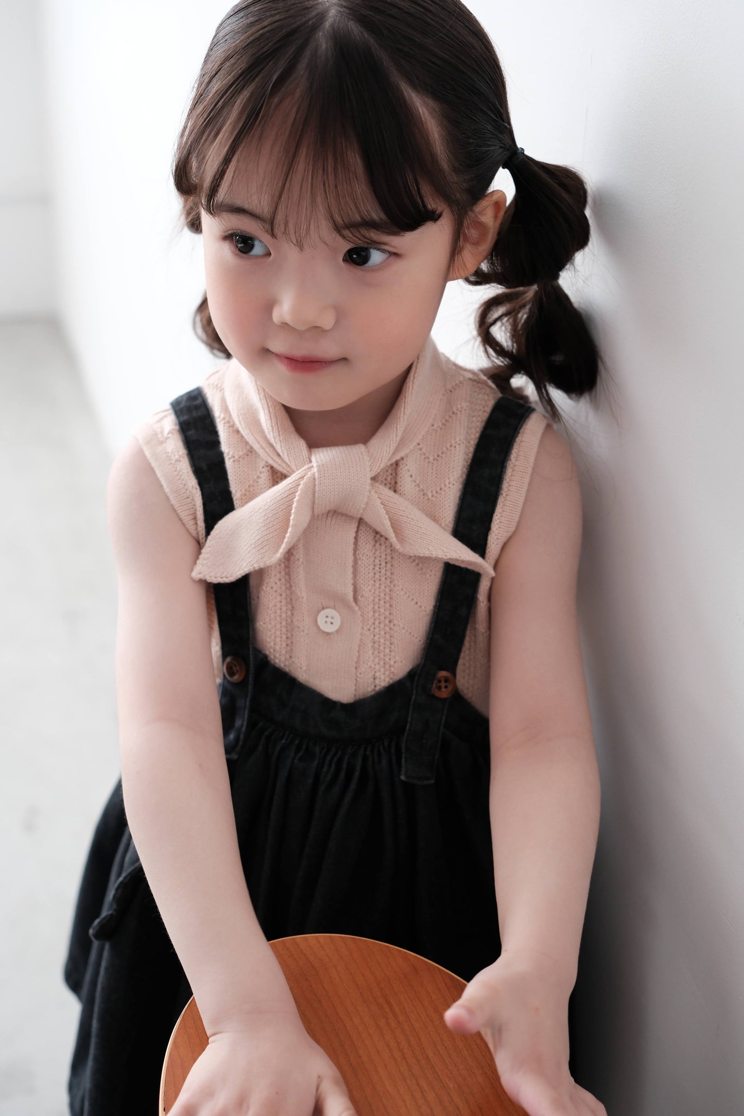 25SS Bow tie sleeveless knitwear