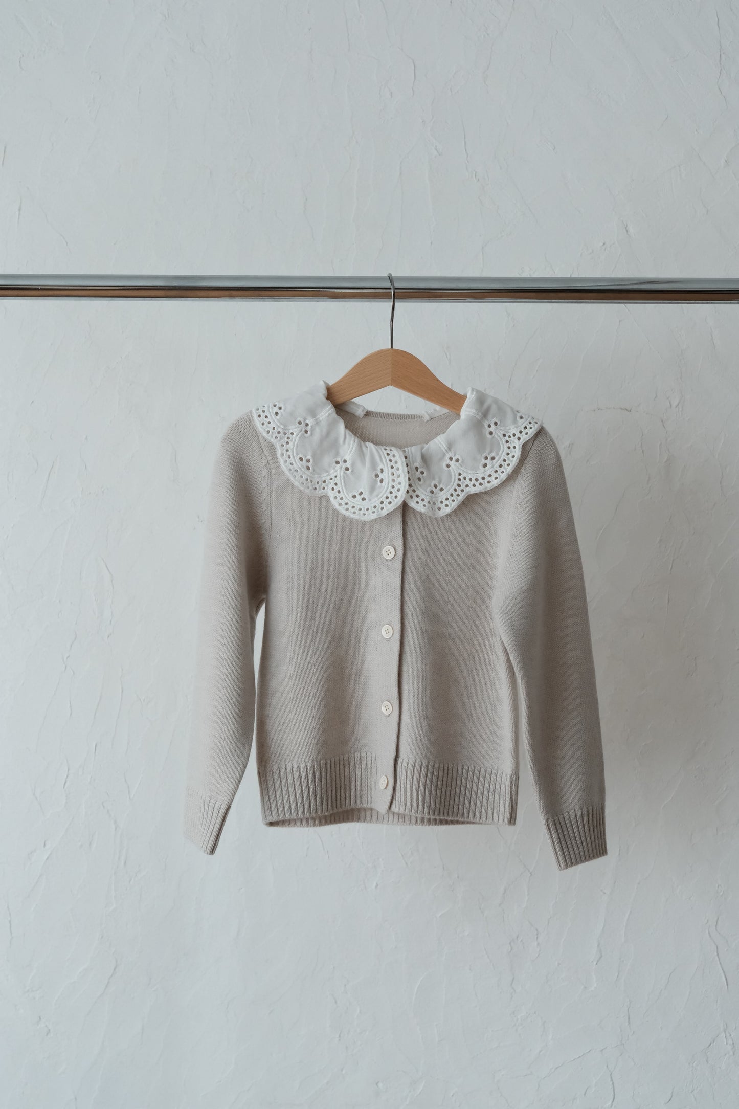 25AW Lace collar sweater
