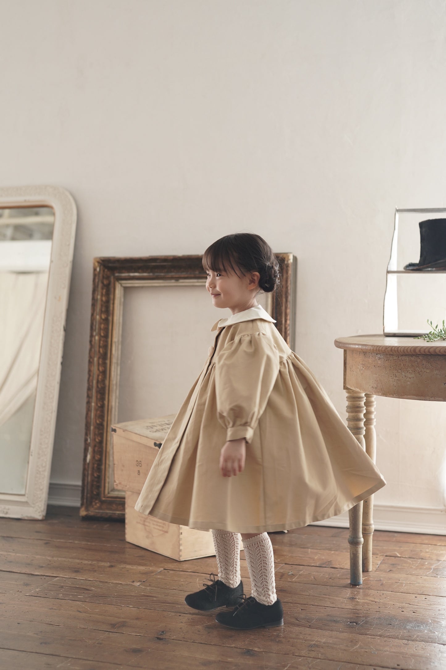 Mes kids x Pulev beigel trench coat