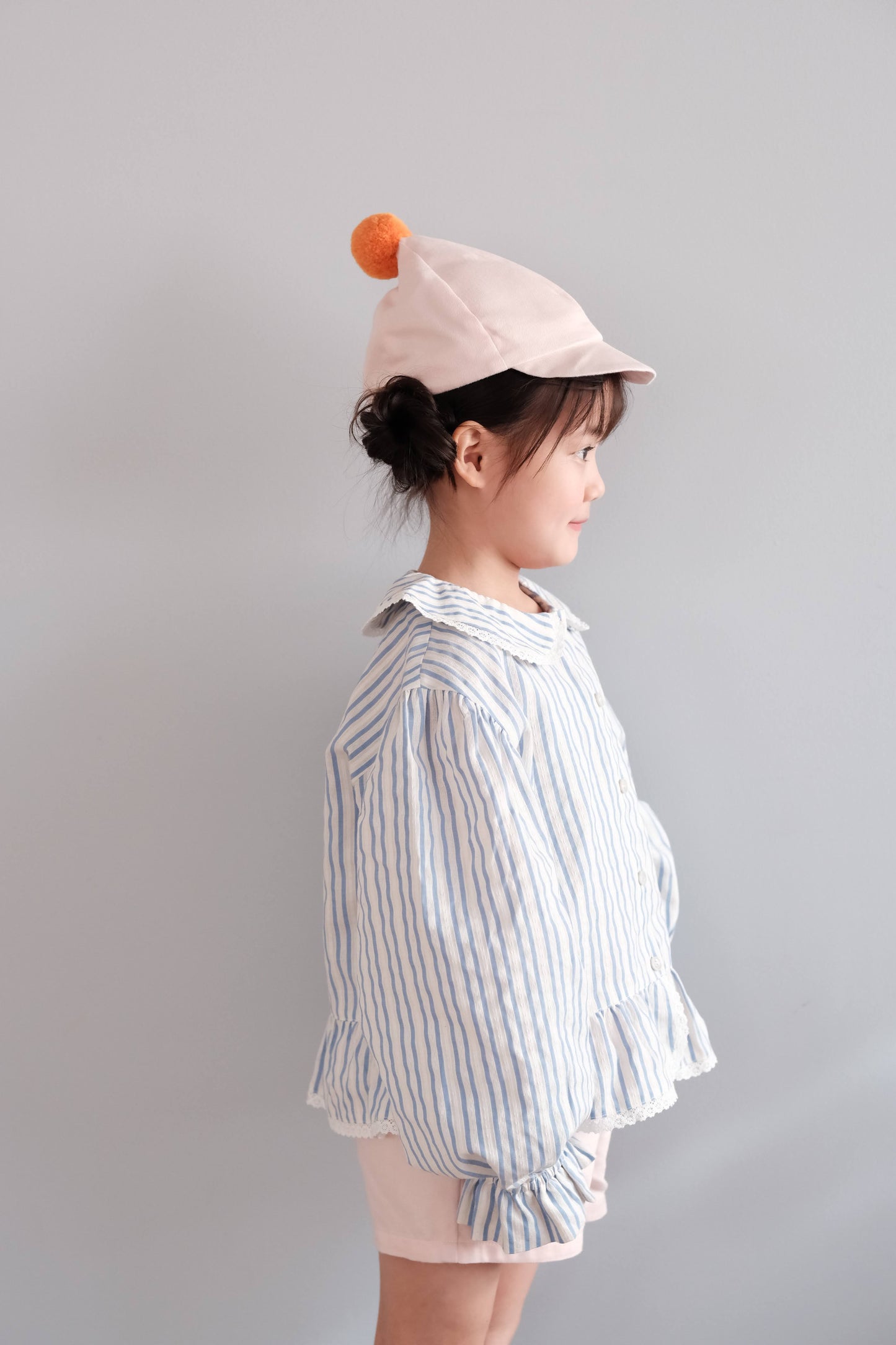 Doll collar shirt