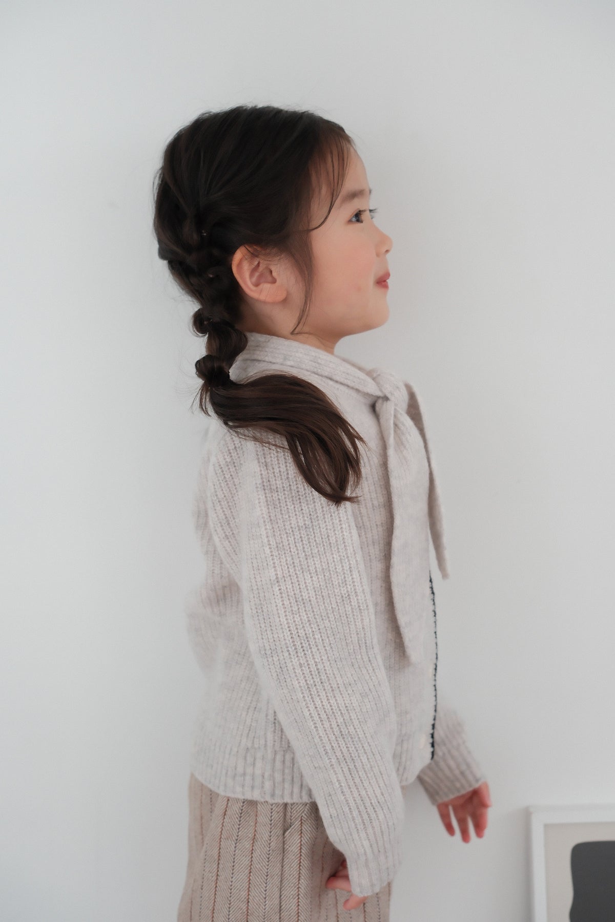 26AW Bow neck sweater