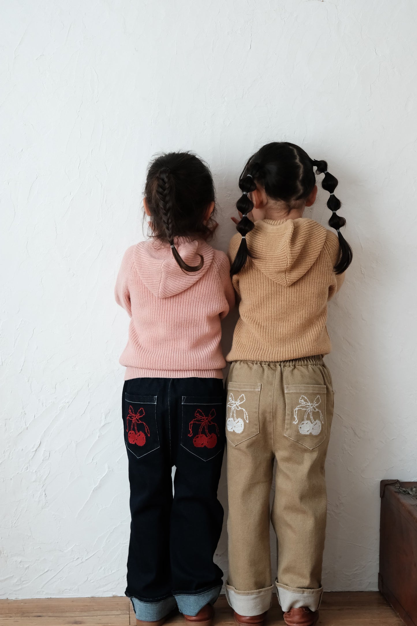 25AW Embroidered straight-leg pants