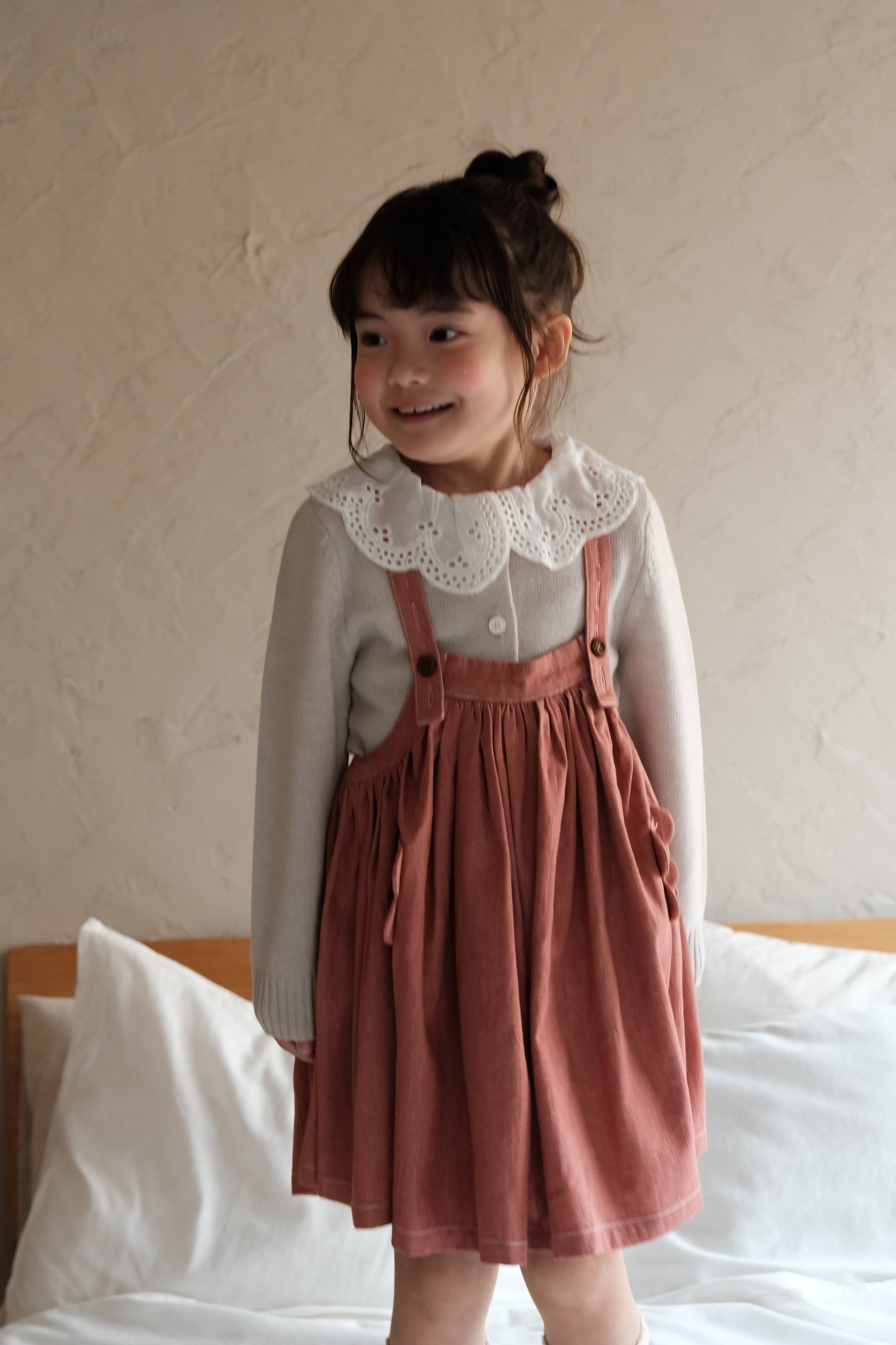 25AW Lace collar sweater