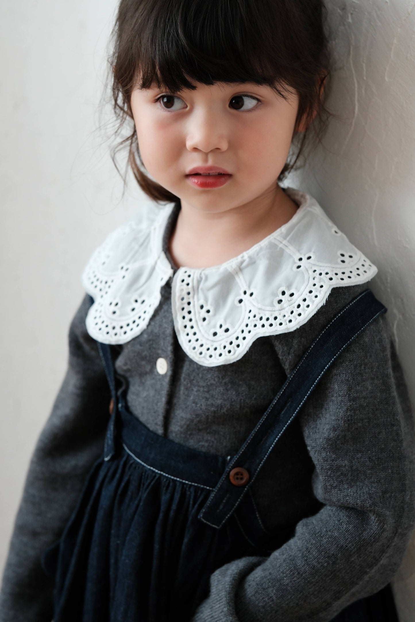 25AW Lace collar sweater