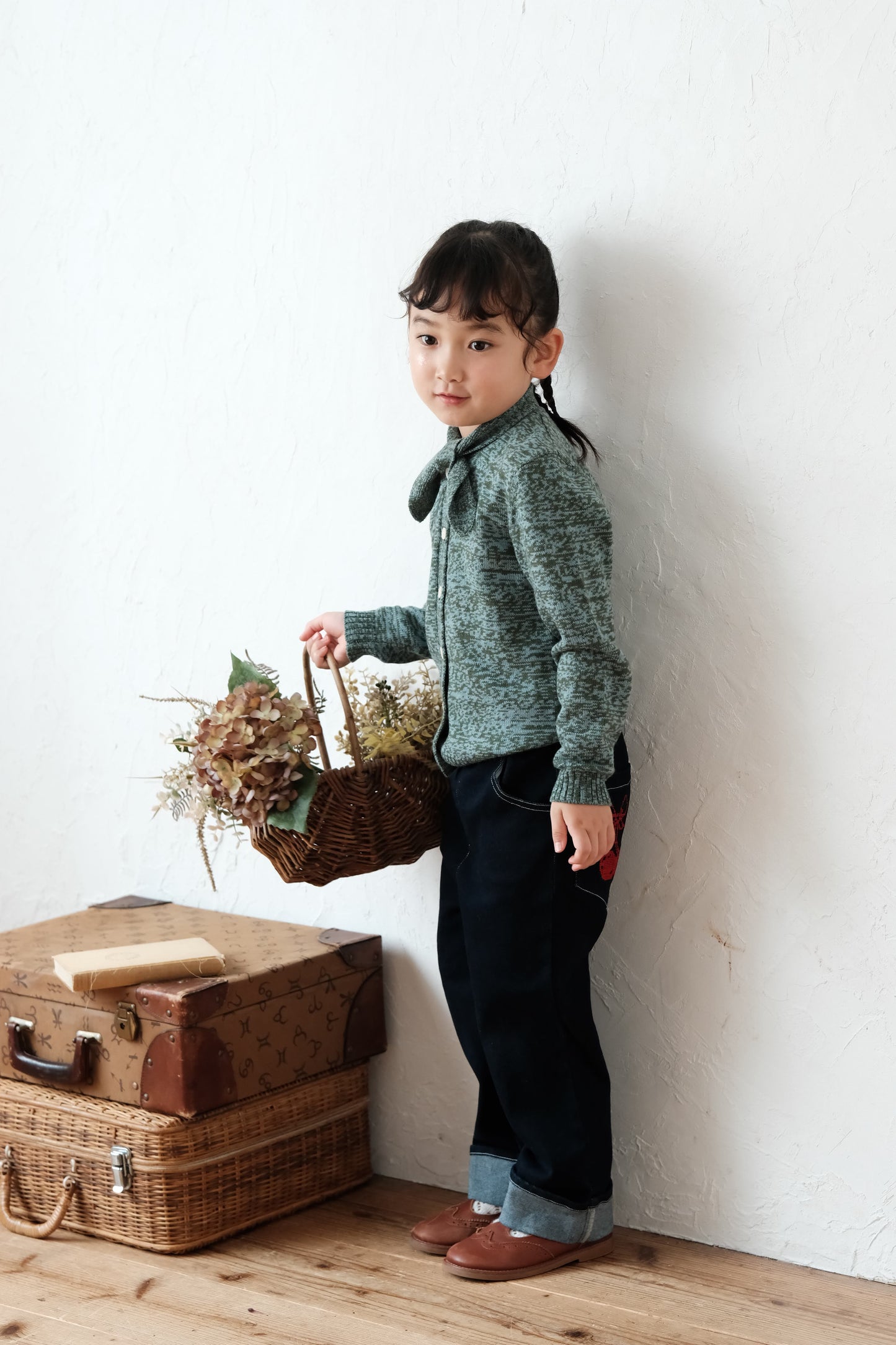 25AW Embroidered straight-leg pants