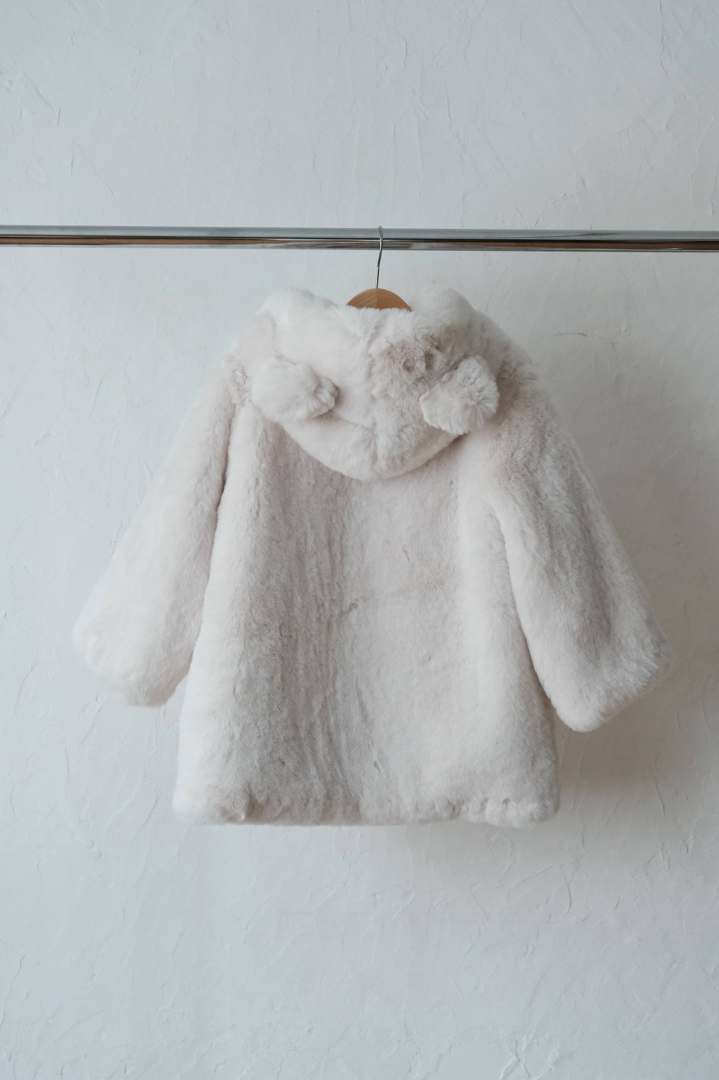 25AW Furry hooded coat