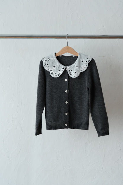 25AW Lace collar sweater