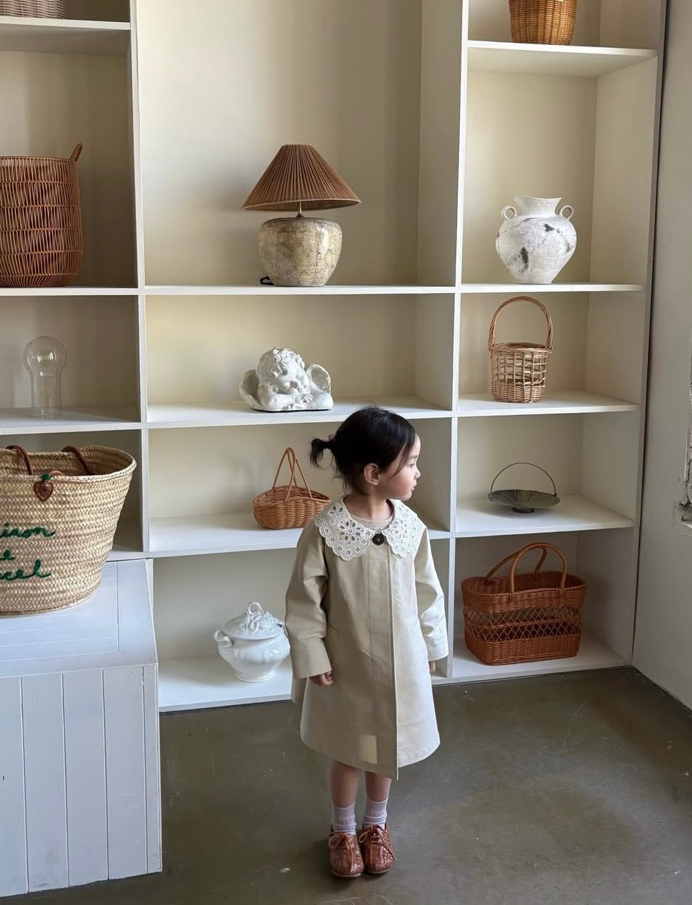 Mes Kids X The Front Shop lace collar trench coat